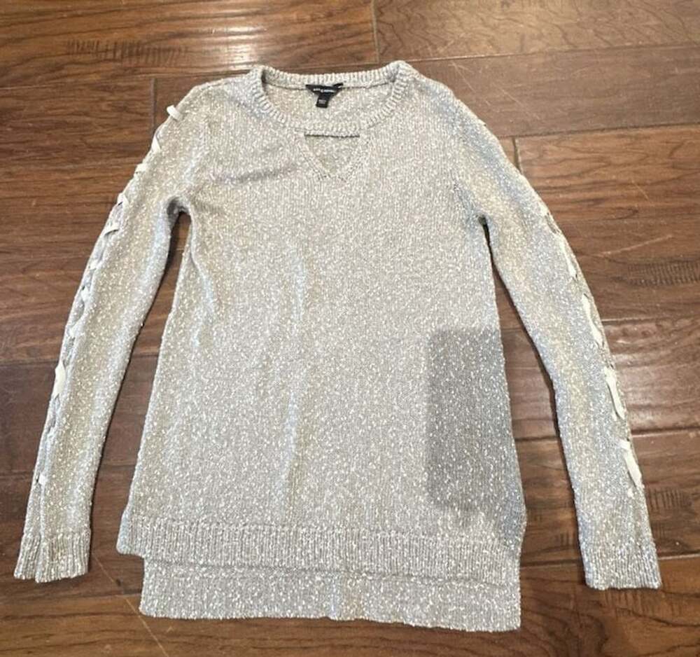 Rock & Republic Women's Gray White Metallic Shimmer Sweater with Lace Up Sleeves